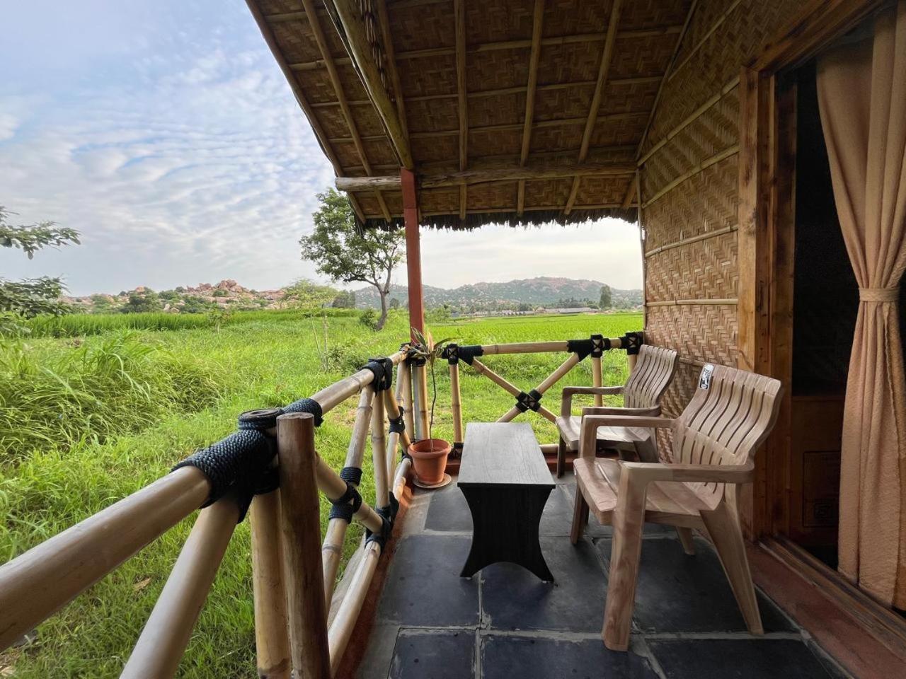 Hampi Rasta Cafe Hotel Luaran gambar